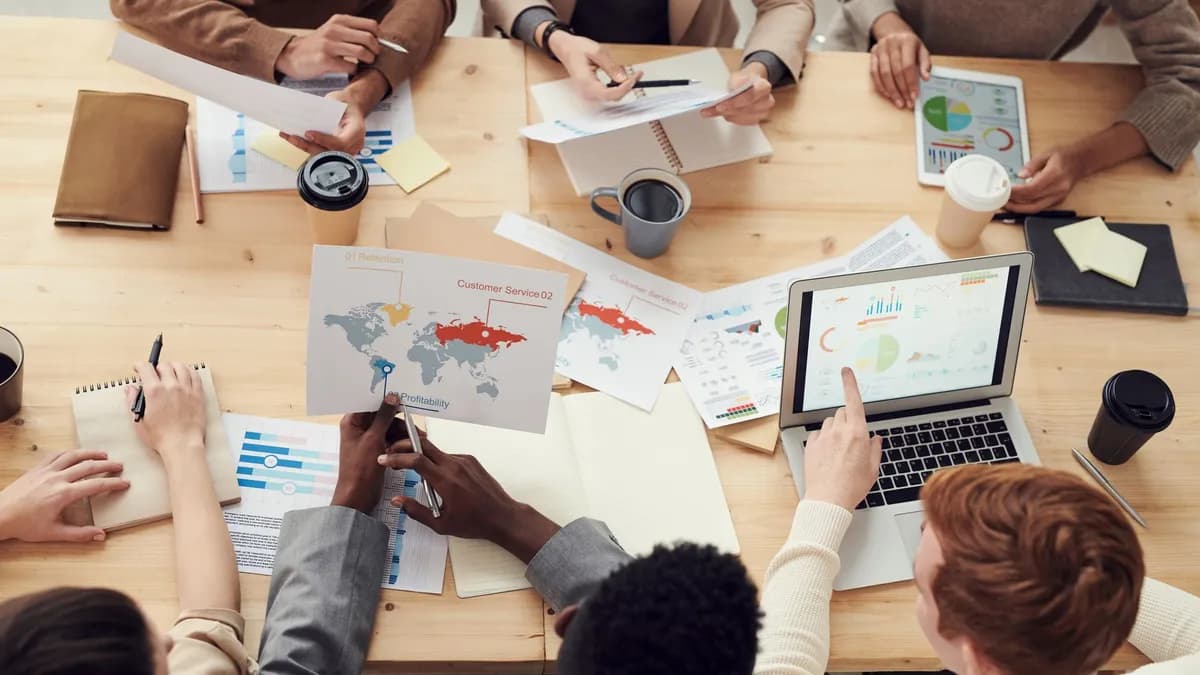 Chiến Lược Marketing Cho Đại Lý Mỹ Phẩm Sỉ: Bán Nhanh, Giữ Khách Lâu